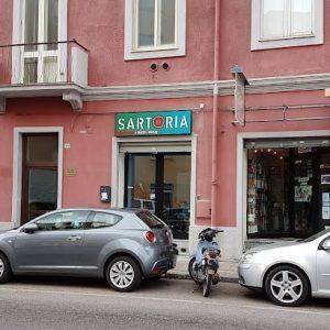 SARTORIA-di-Roberta-Oggiano-camicieuomosumisurait - Cagliari